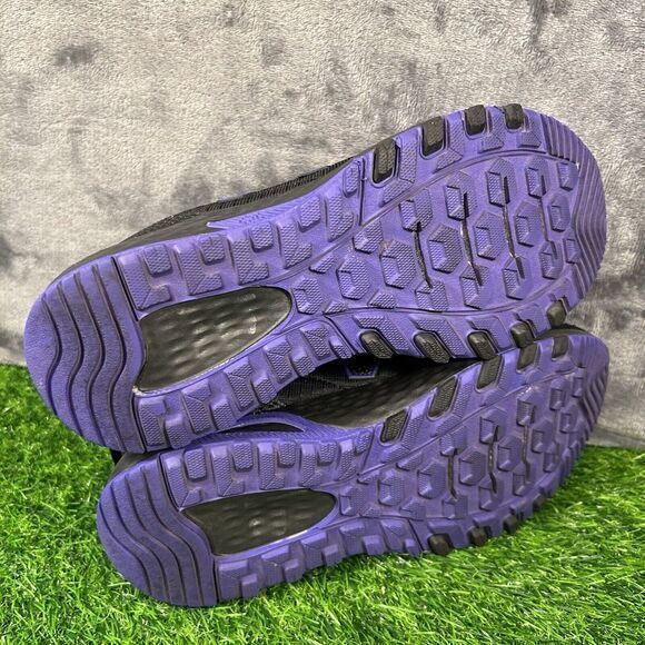 New Balance 410v7 Womens 9 Black Blue Shoes Sneaker Running Athletic‎ Trail Hike - Picture 9 of 13